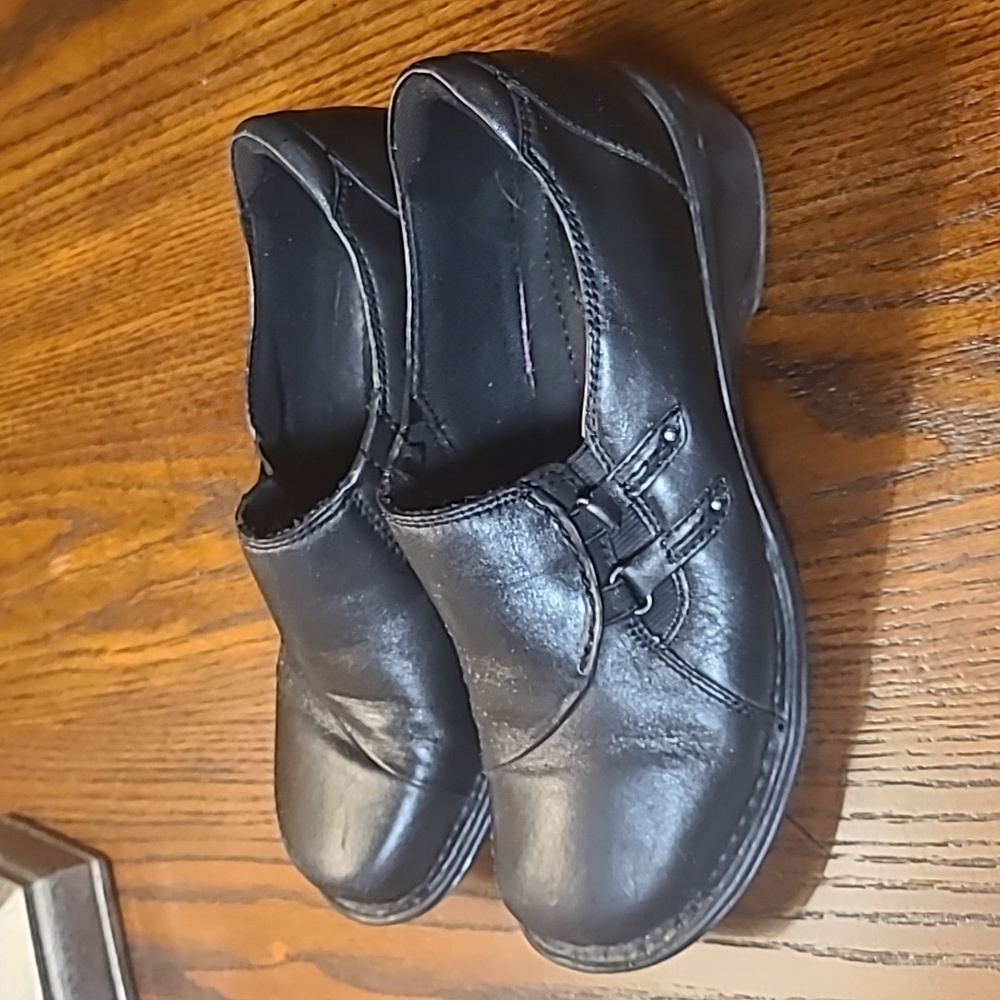 Womens dress shoes
